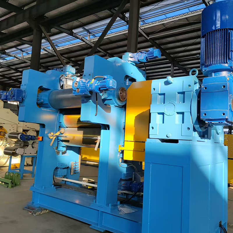 4 ruller gummikalendermaskin