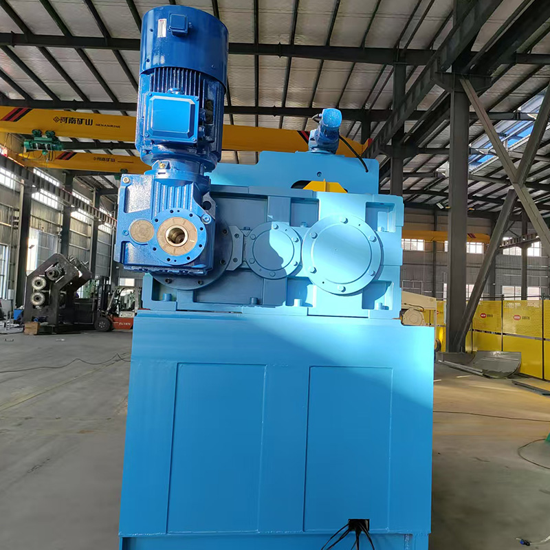 4 ruller gummikalendermaskin